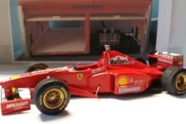 1/20 1997 Ferrari F310B Japan #6 Eddie Irvine