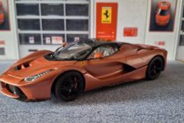 1/24 2017 Ferrari LaFerrari (Monaco - Rame Opaco Color)